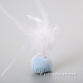 boule de chat avec plume et jouet de chat catnip